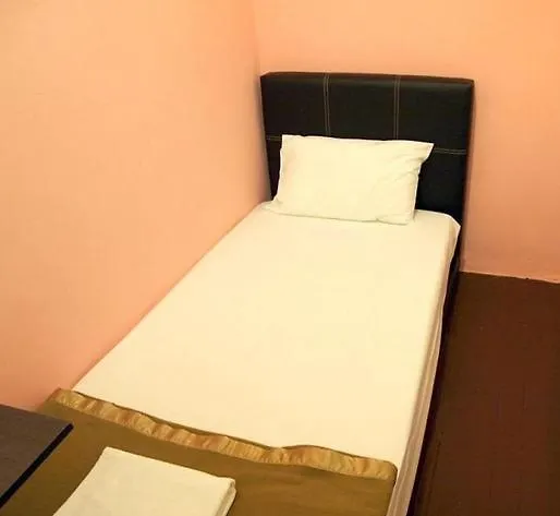 Hostel Guest Inn Muntri George Town